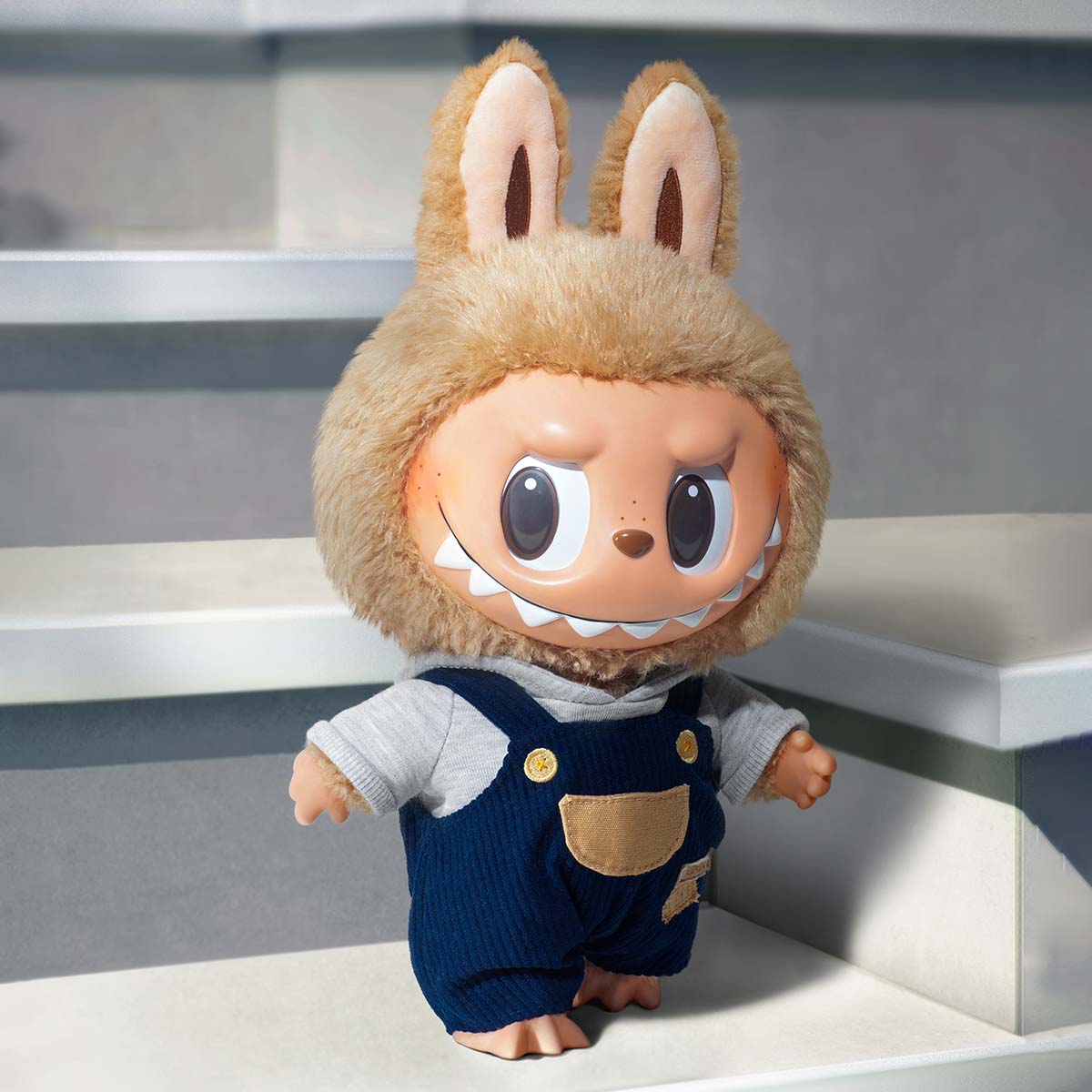 LABUBU Time to Chill-Vinyl Plush Doll 400%